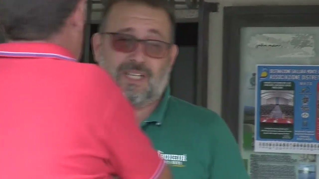 Luras. Attentato incendiario distrugge l'auto  del sindaco Mauro Azzena 16 09 22
