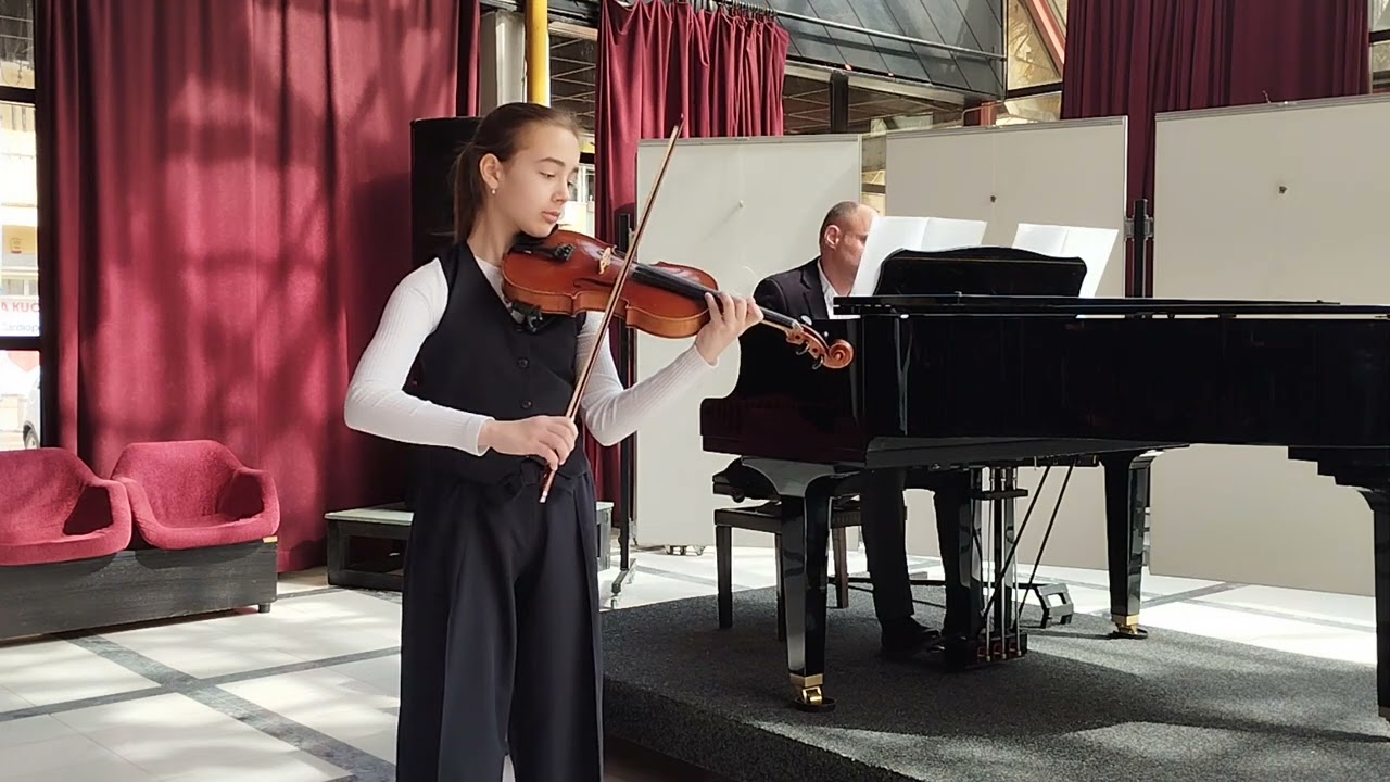 Festival slovenske muzike, online takmičenje, Dunja Mitrović