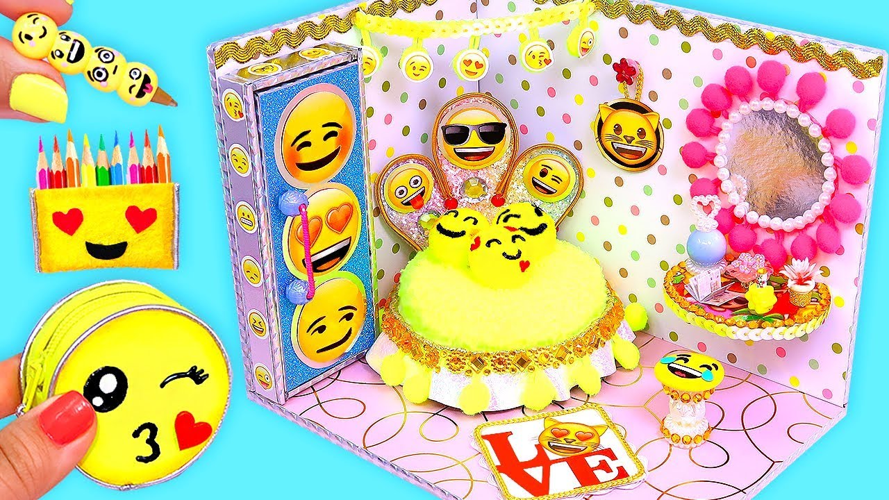 DIY Miniature EMOJI Room with Mini School Supplies