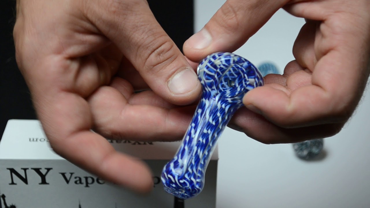 Color Braided Glass Hand Pipes Product Video