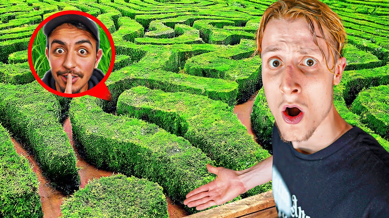 CACHE CACHE dans un ÉNORME LABYRINTHE !