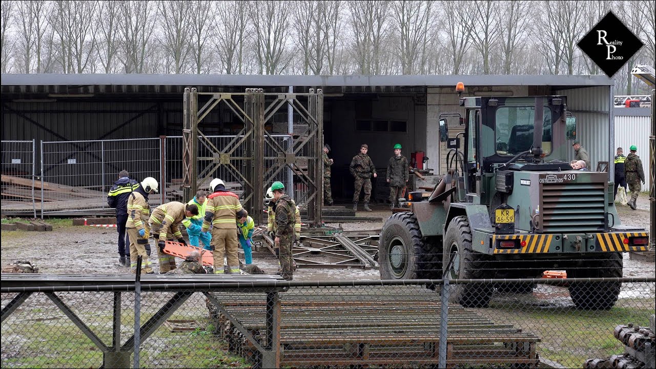 Stellage stort in tijdens oefening militairen