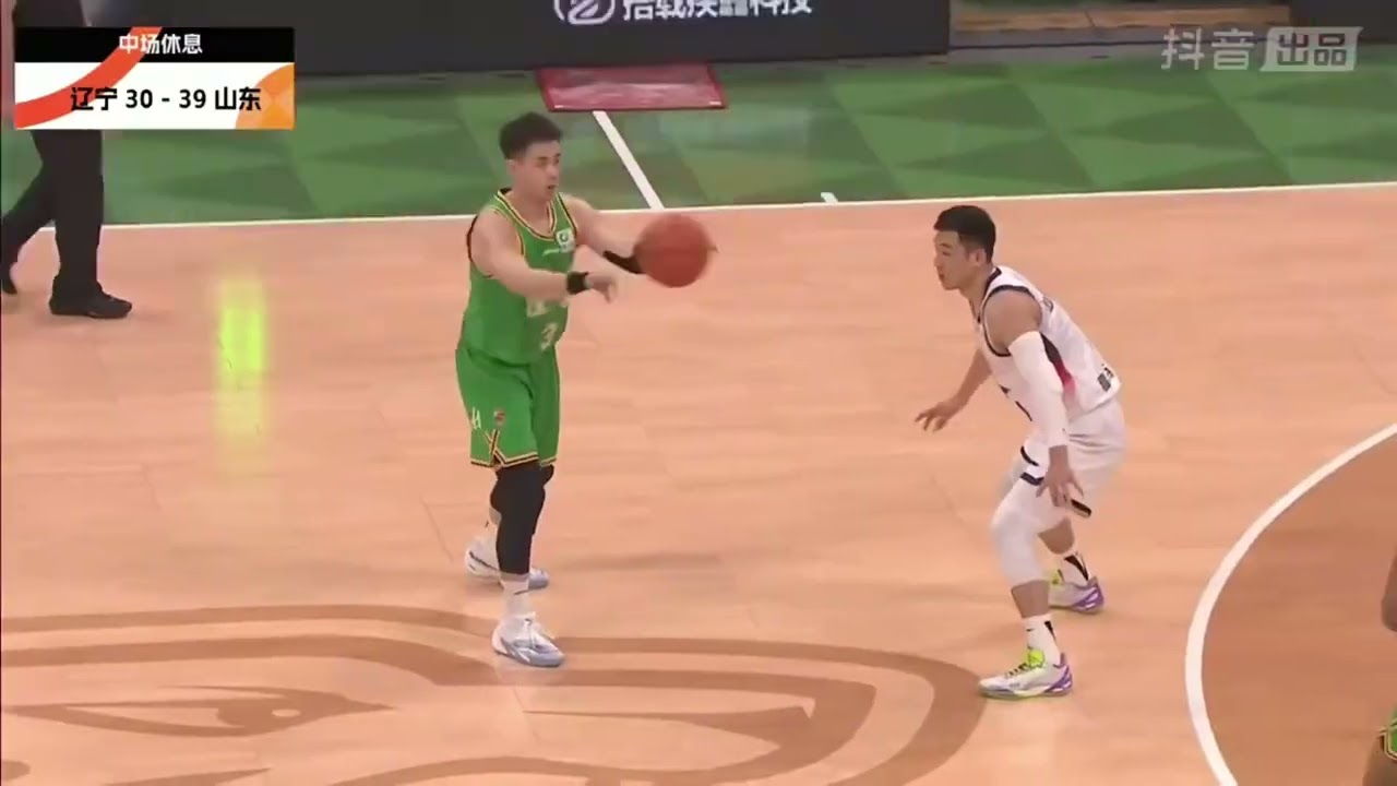 In the final quarter Gao Shiyang scored 12 points alone helping the Shandong men s basketb