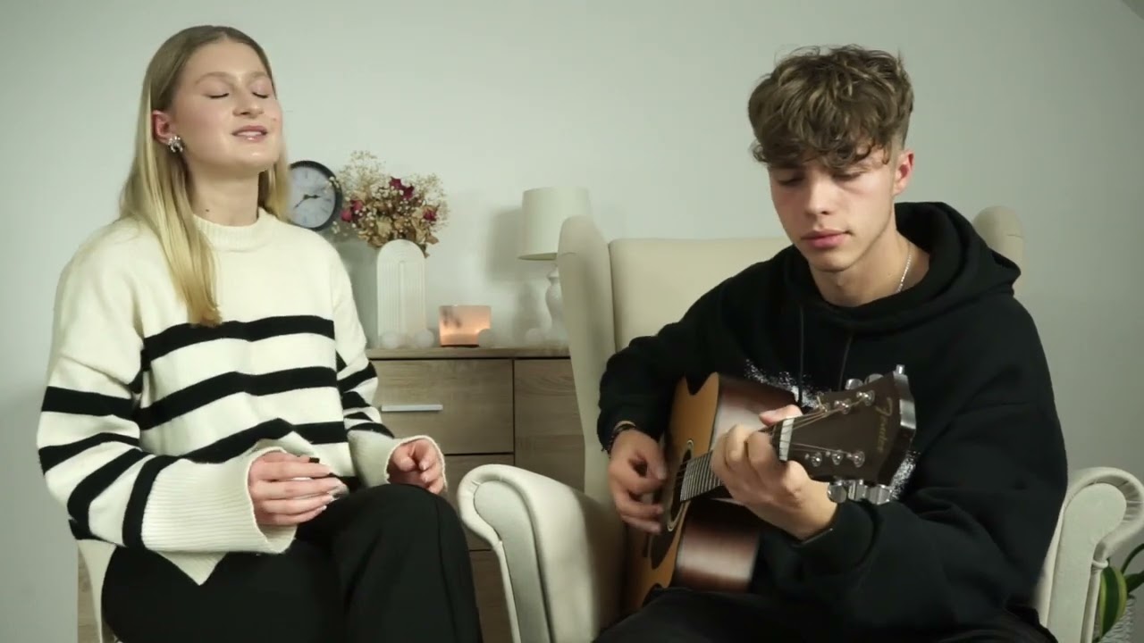 Karolina&Szymon „Słucham Cię w radiu co tydzień” cover