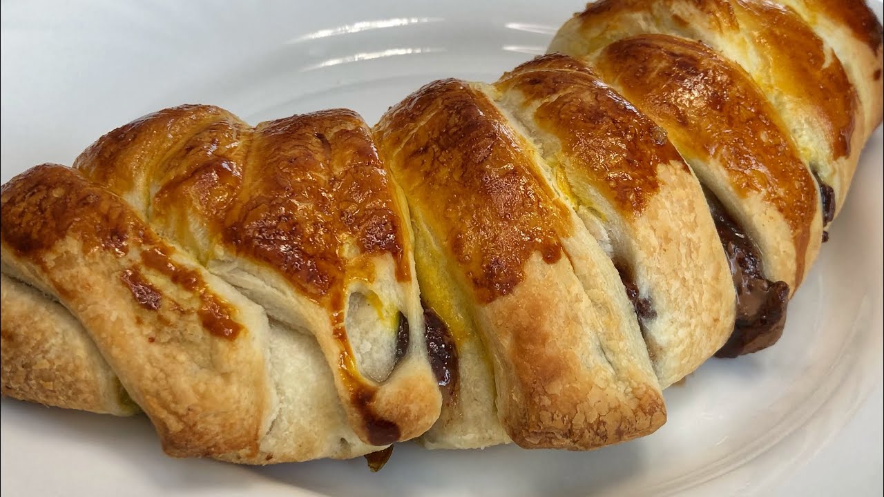 Слоёная косичка с бананом и шоколадом 🍌💣CHOCOLATE & BANANA Puff Pastry
