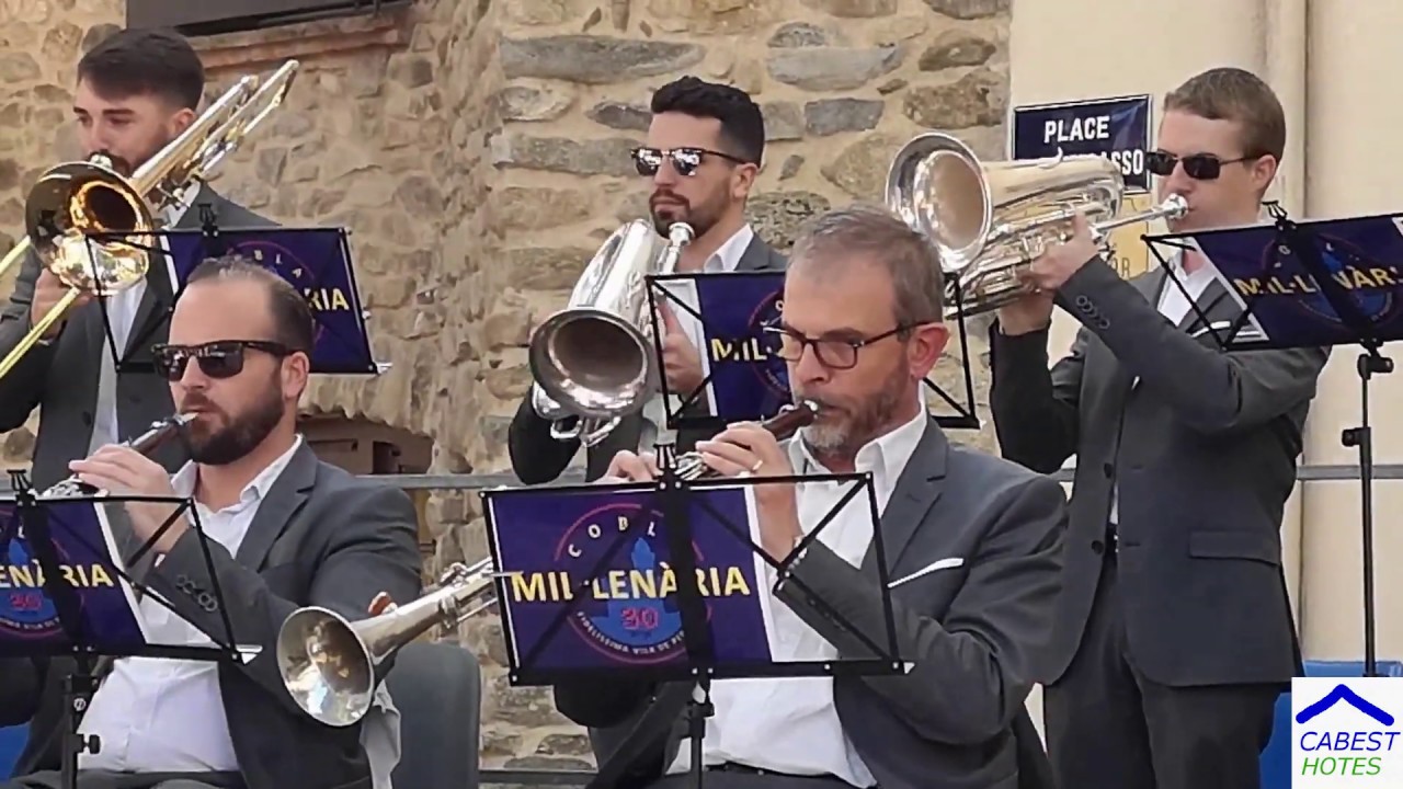 Céret mai 2019 : cobla et Sardane