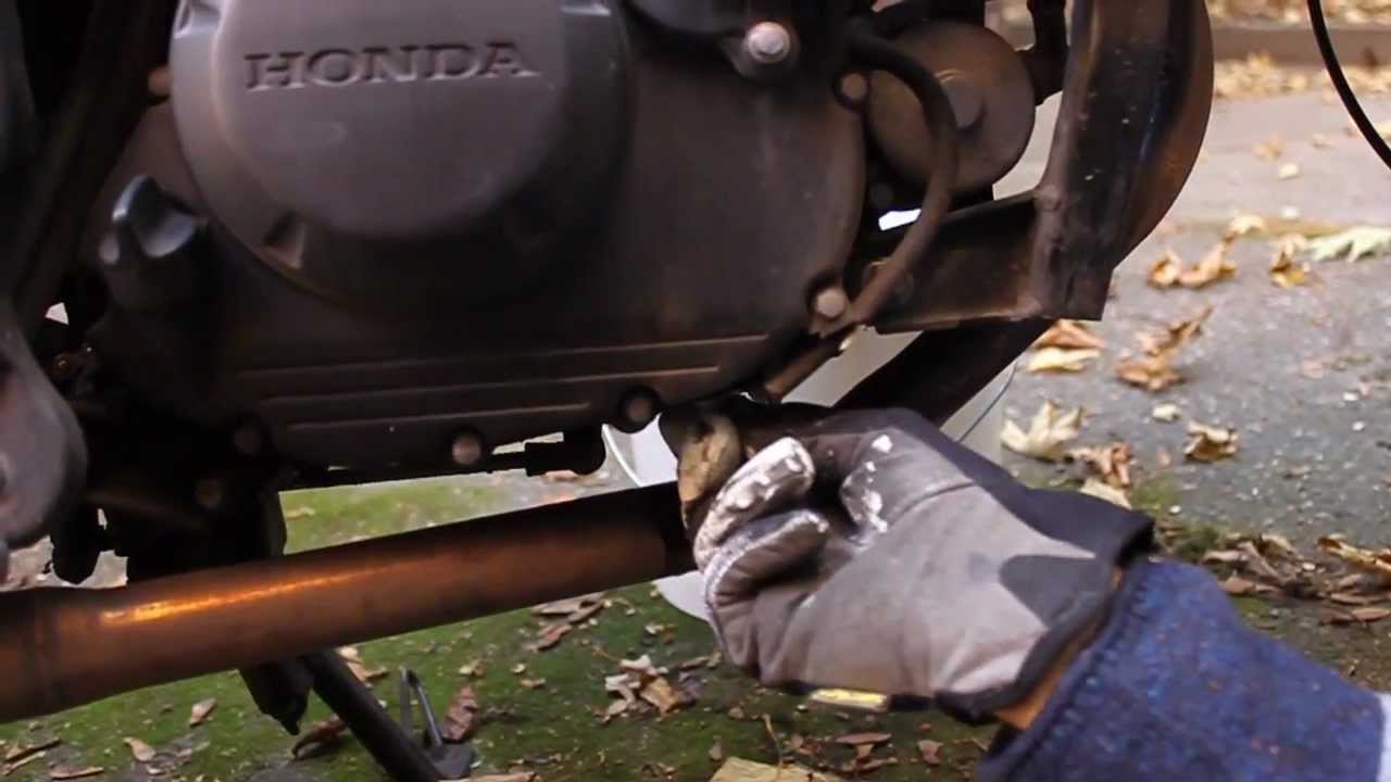 CBR 125r How To: Oil Change
