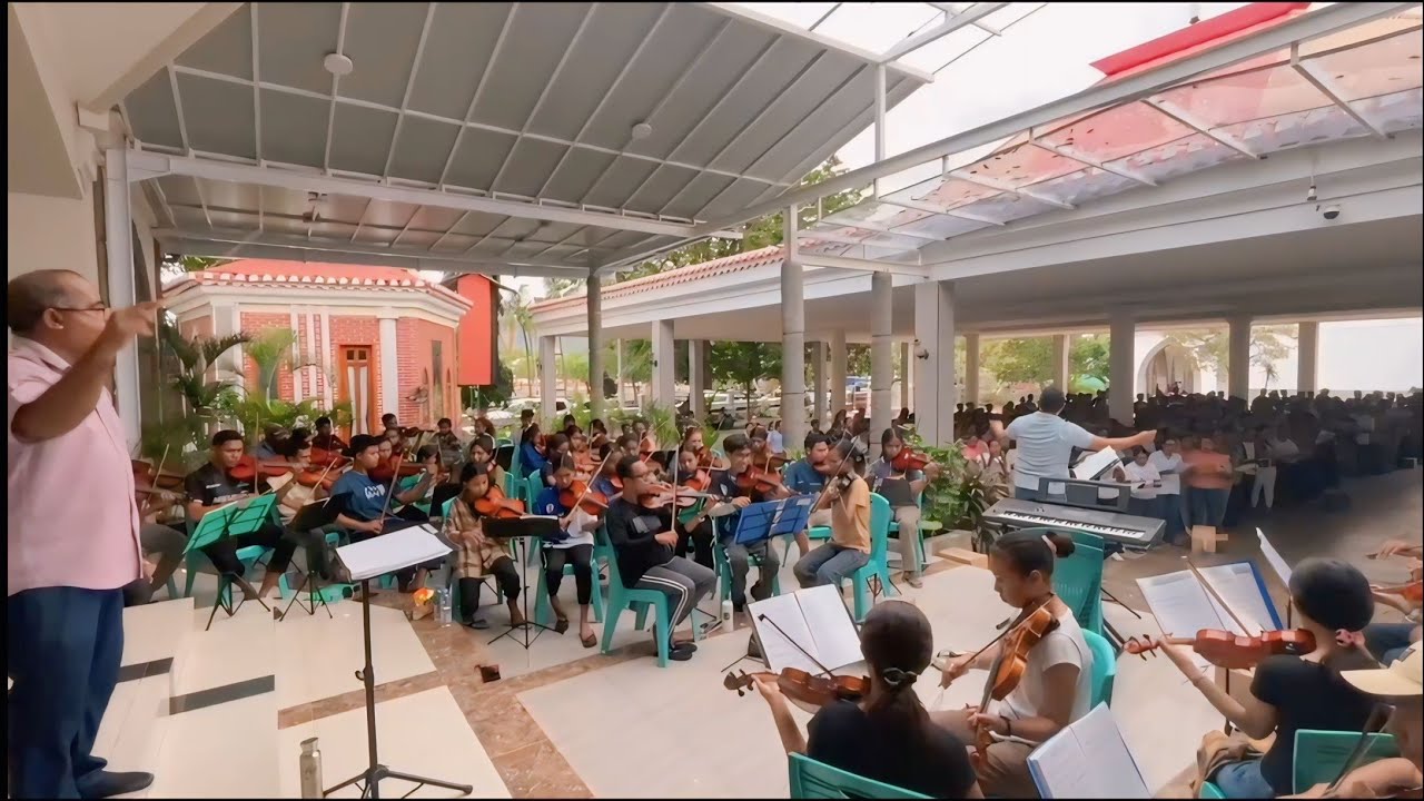 Ensaiu hamutuk dahuluk Coro Diocese 3 no Orquestra ba Vizitasaun Santo Padre