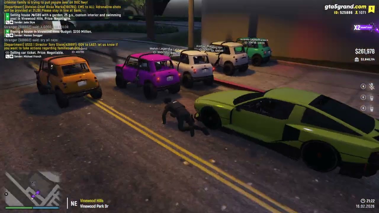 Issi Car Race!