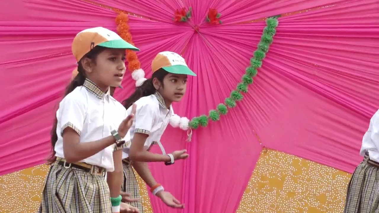 हम वक़्त बदल देंगे  PEROFORMED BY MGVP CLASS 1& 2