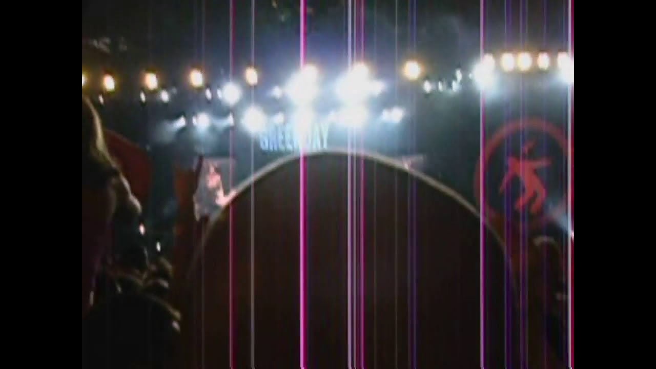 Green Day - She live [Milton Keynes 06/18/2005]