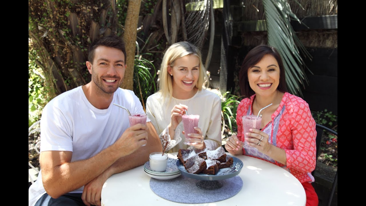 Almond Butter Choc Brownies and Easy Berry Smoothie by Art & Matilda
