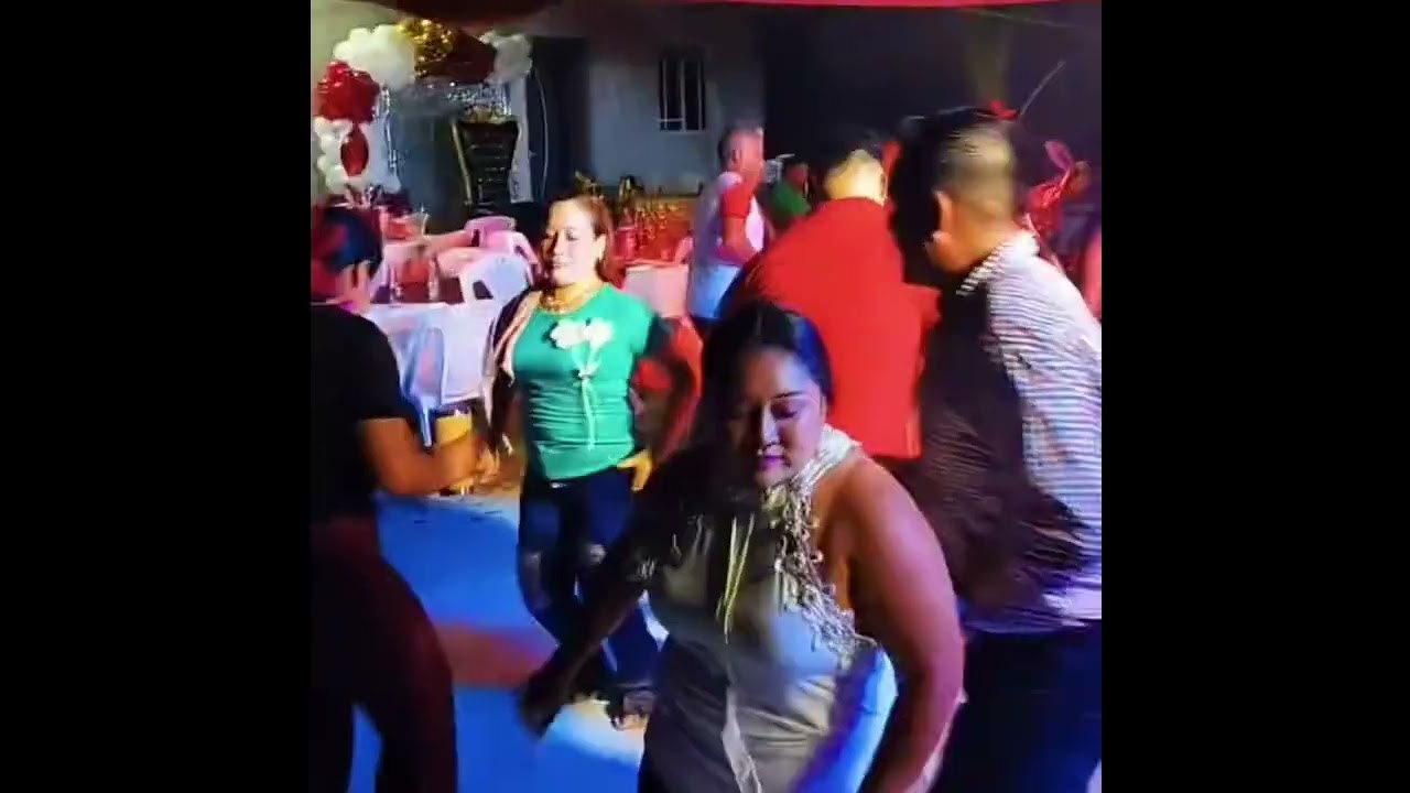 La Culebra Tropical 2026 _ Mauri y su Sensación En Vivo Poblado C14