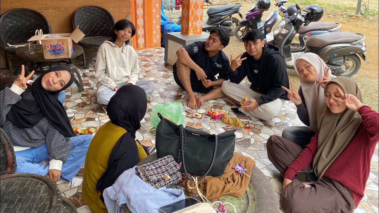 Reuni?🤷🏻‍♀️