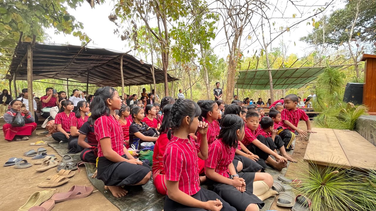 လက်မှတ်ပေးအပ်ပွဲနှင့် ပညာရည်ထူးချွန် ဆုပေးပွဲ အခမ်းအနား