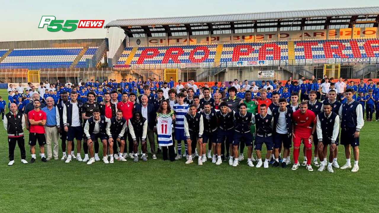 Calcio - La Pro Patria svela la nuova maglia biancoblu