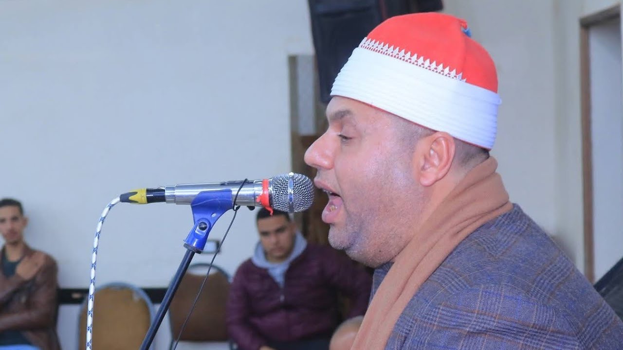 الشيخ ابراهيم الفشنى س الفرقان والشعراء عزاء والدة المهندس السيد بشندى  كفر تصفا كفر شكر القليوبية 4