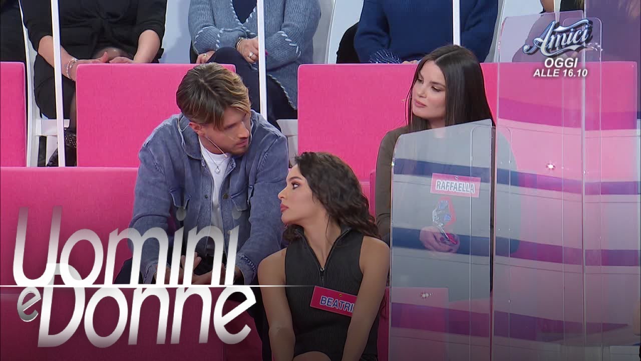 Uomini e Donne, Trono Classico - Il confronto tra Brando, Beatriz e Raffaella