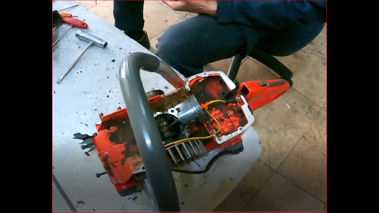 965HD Motorlu Testere Kırık Piston (965HD Chainsaw Broken Piston)