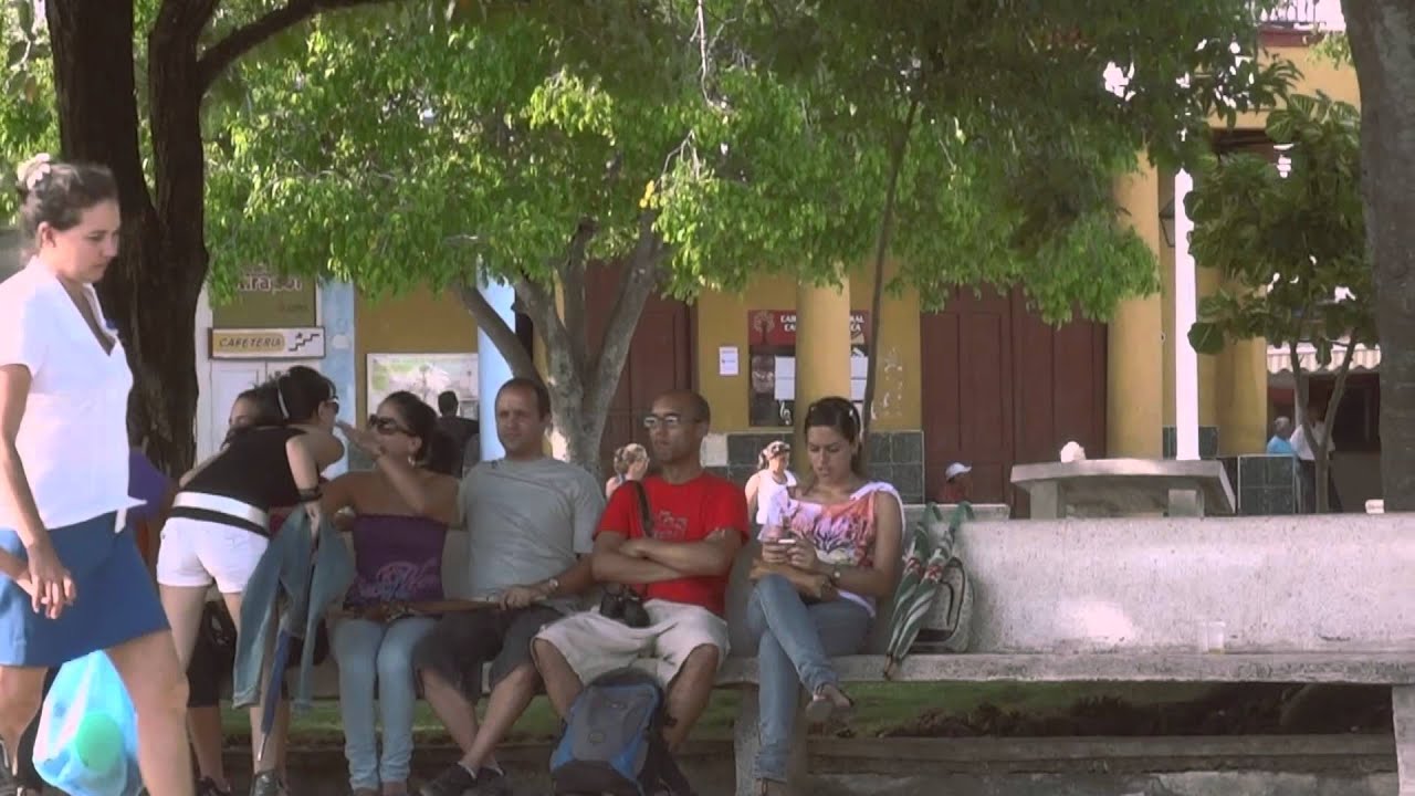 Parque Calixto Garcia, Holguín Cuba
