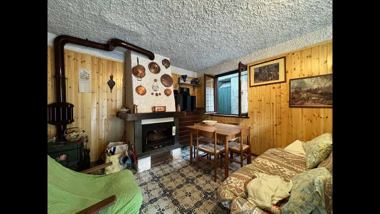 VALLE BREMBANA, BILOCALE € 35.000