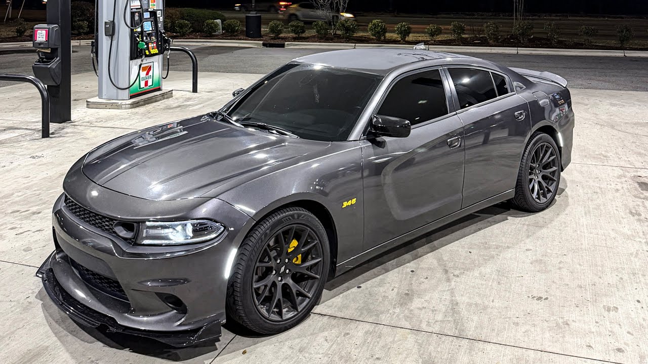 STRAIGHT PIPED CHARGER R/T CUTTING UP IN TRACK MODE | POV DRIVE