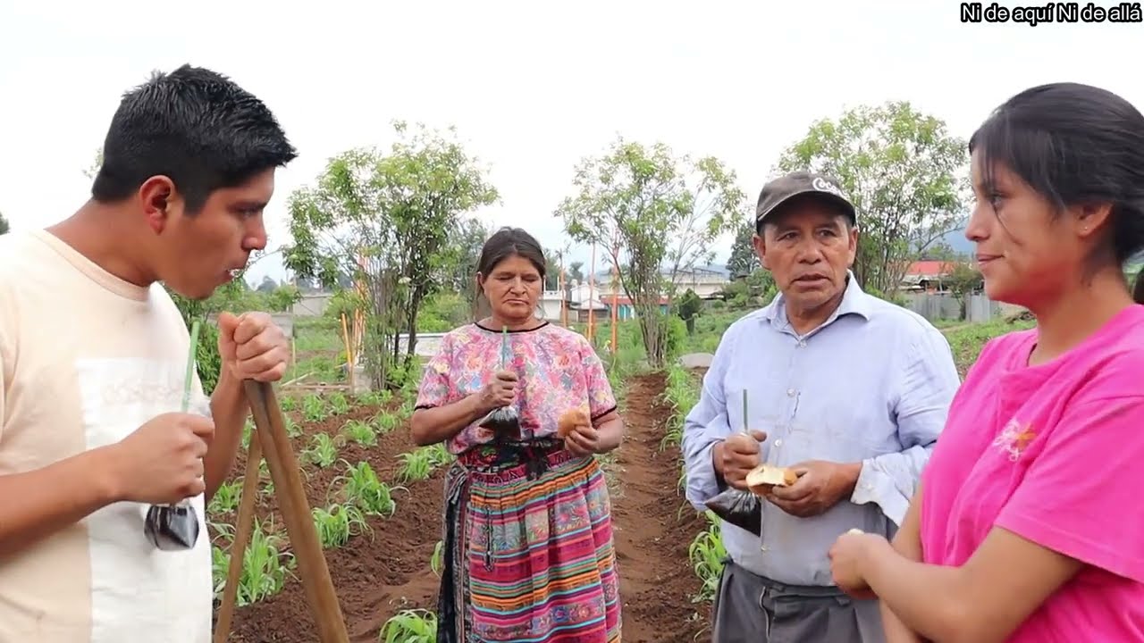 Esta Mujer solo ella comia de todo y a sus hijos no les daba nada