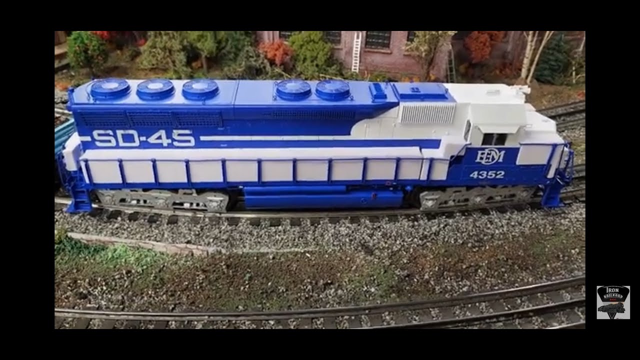A DETAILED VIEW: LIONEL SD45 LEGACY SUPERBASS EMD DEMONSTRATOR, A PREMIUM O GAUGE DIESEL