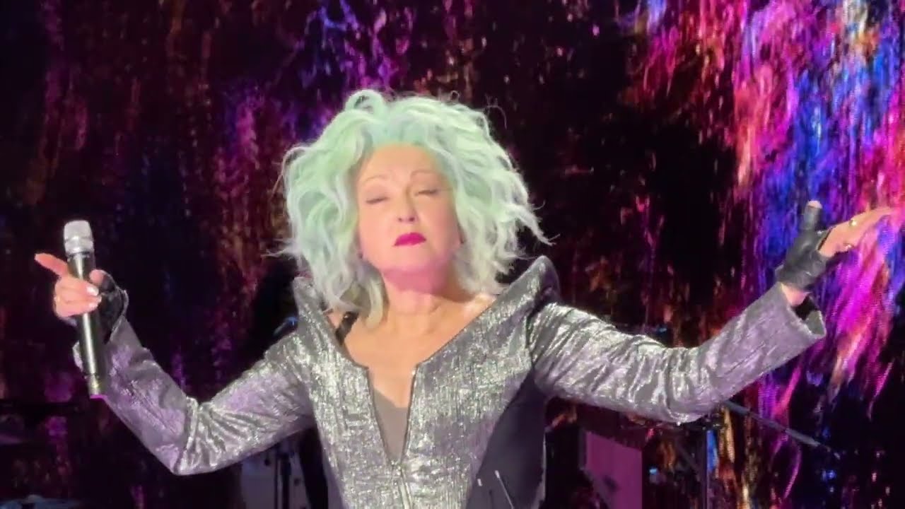 Cyndi Lauper - Opening Intro and 'She Bop', Live in Concert, Paris, France, 28 February 2025