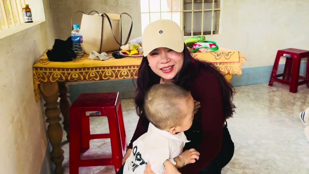 MÙNG 2 TẾT 3 MẸ CON MỸ LỆ VỀ PHÚ YÊN THĂM MÁ LỆ .