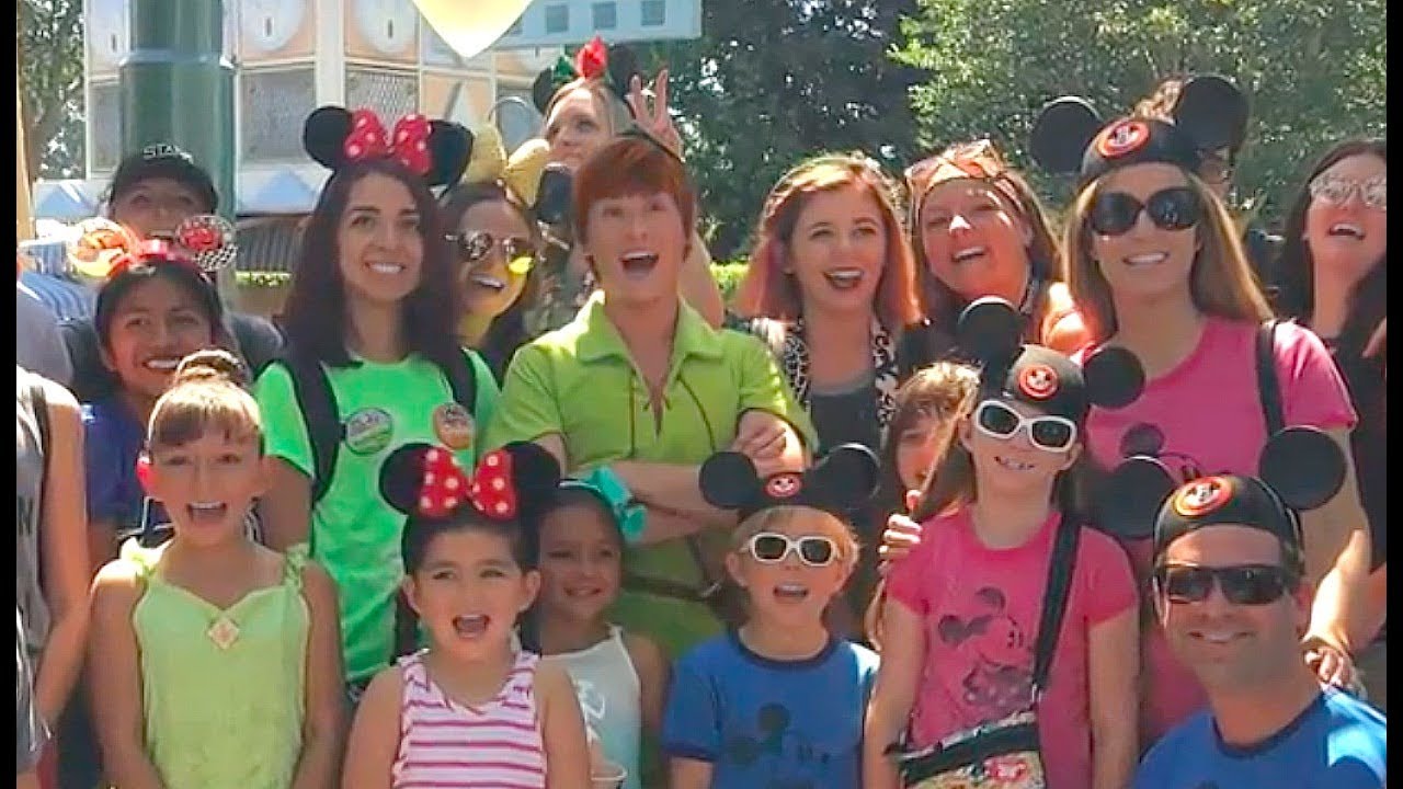 STORYTIME WITH PETER PAN | DISNEYLAND CHARACTER