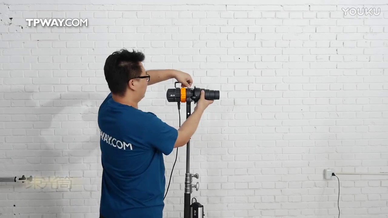 Falcon Eyes Pulsar 5/P5 LED Fresnel Photo Light