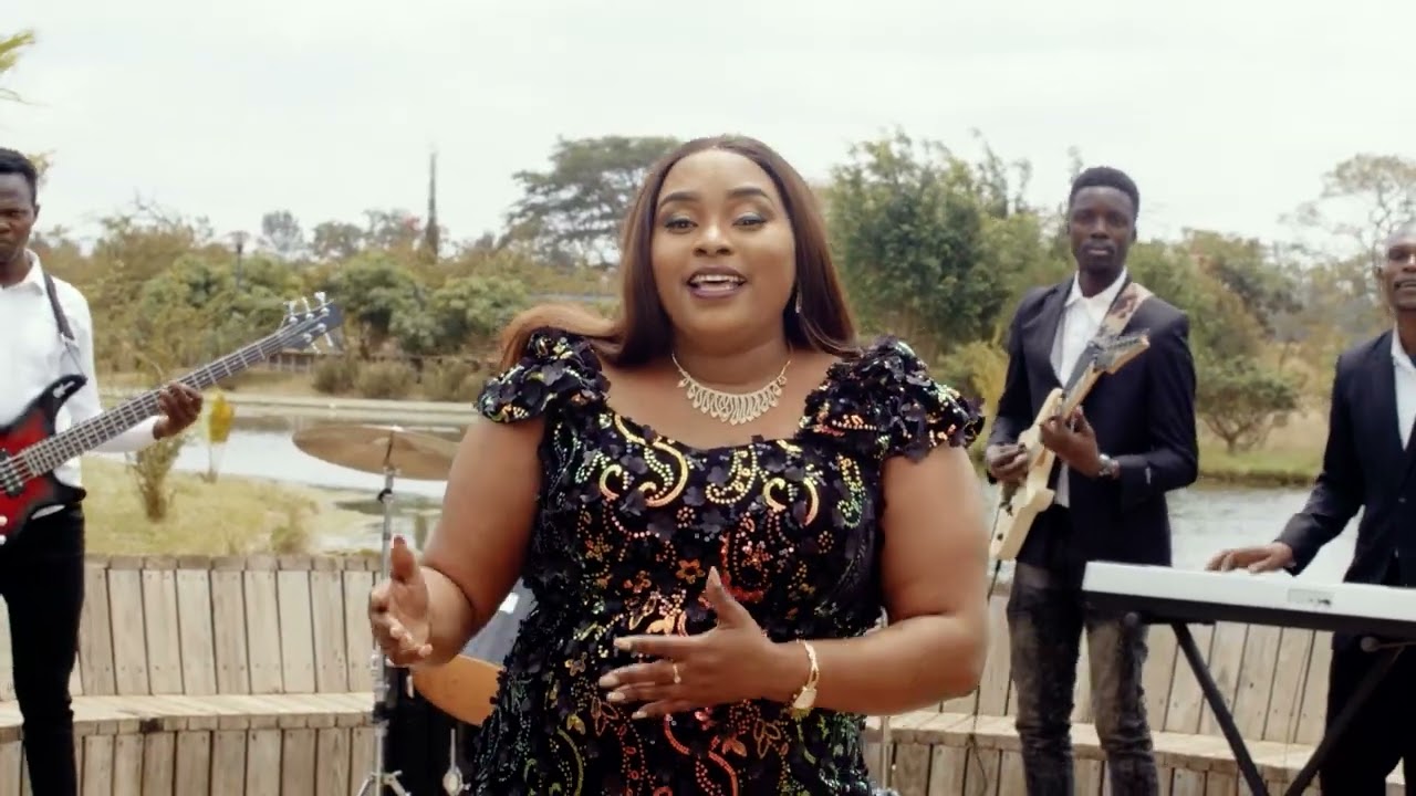 AMENIOKOA ANGELA CHIBALONZA COVER BY MARIA MUSYOKA.