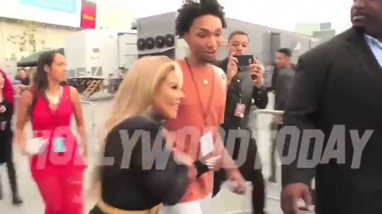 Lil Kim steals the show at the 2015 B.E.T Awards