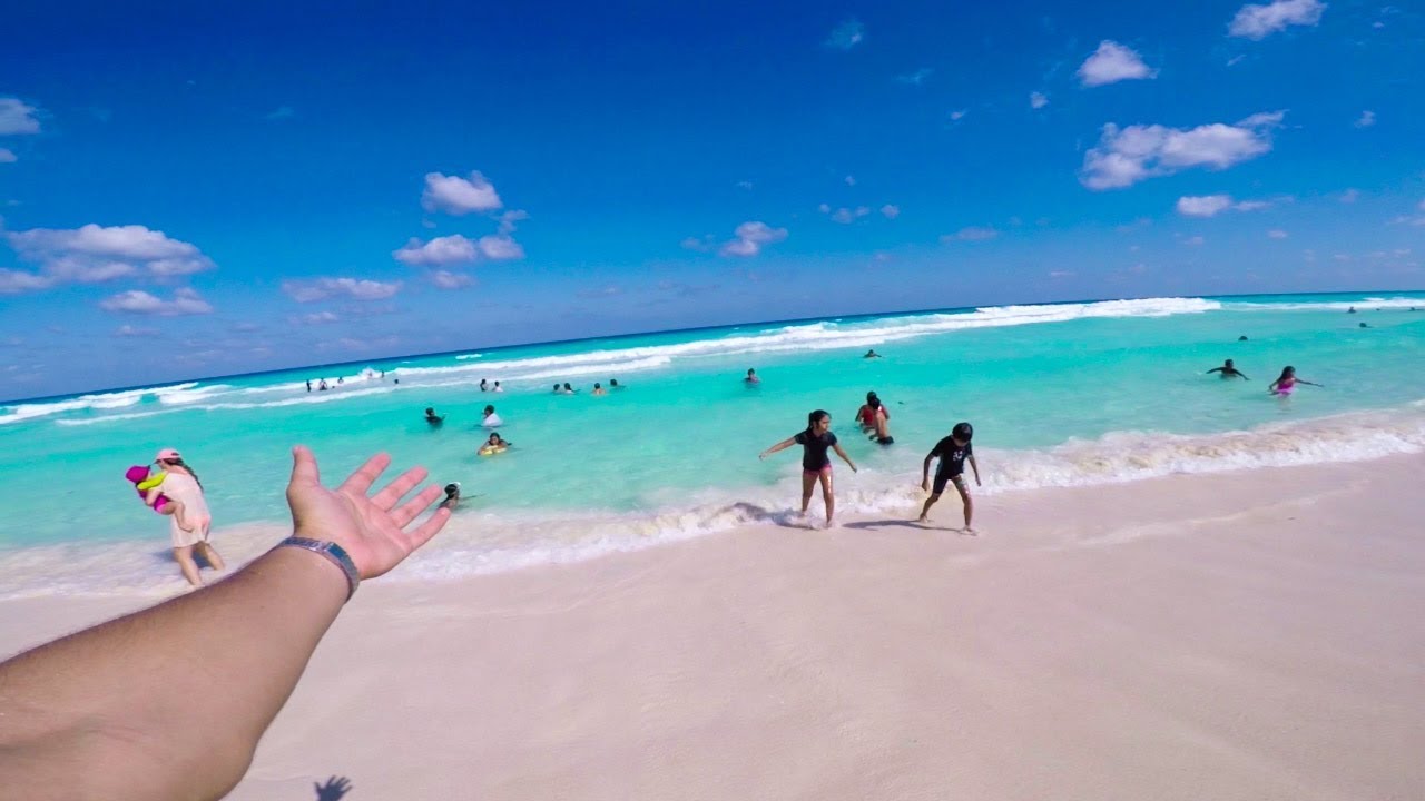 Playa Marlin - Cancun - Aqui todo es Gratis!!!!-   @sebitastrip