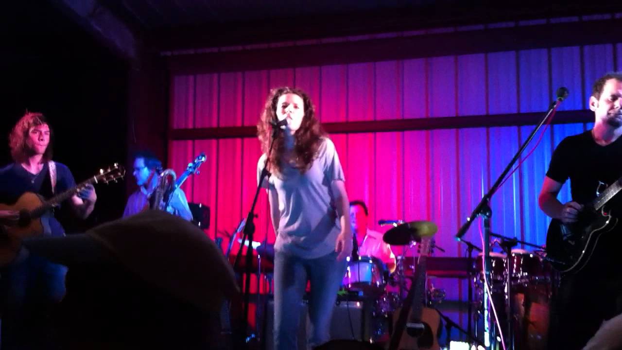 Edie Brickell & New Bohemians- She