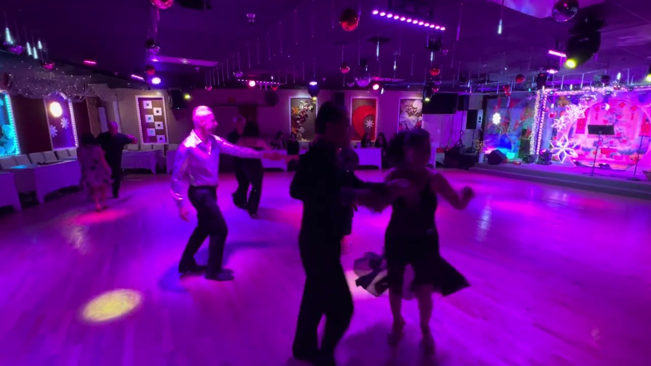West Coast Swing, foxtrot and Bachata đêm thứ bảy Feb 7th 2026 với VS Tony Hưng 
