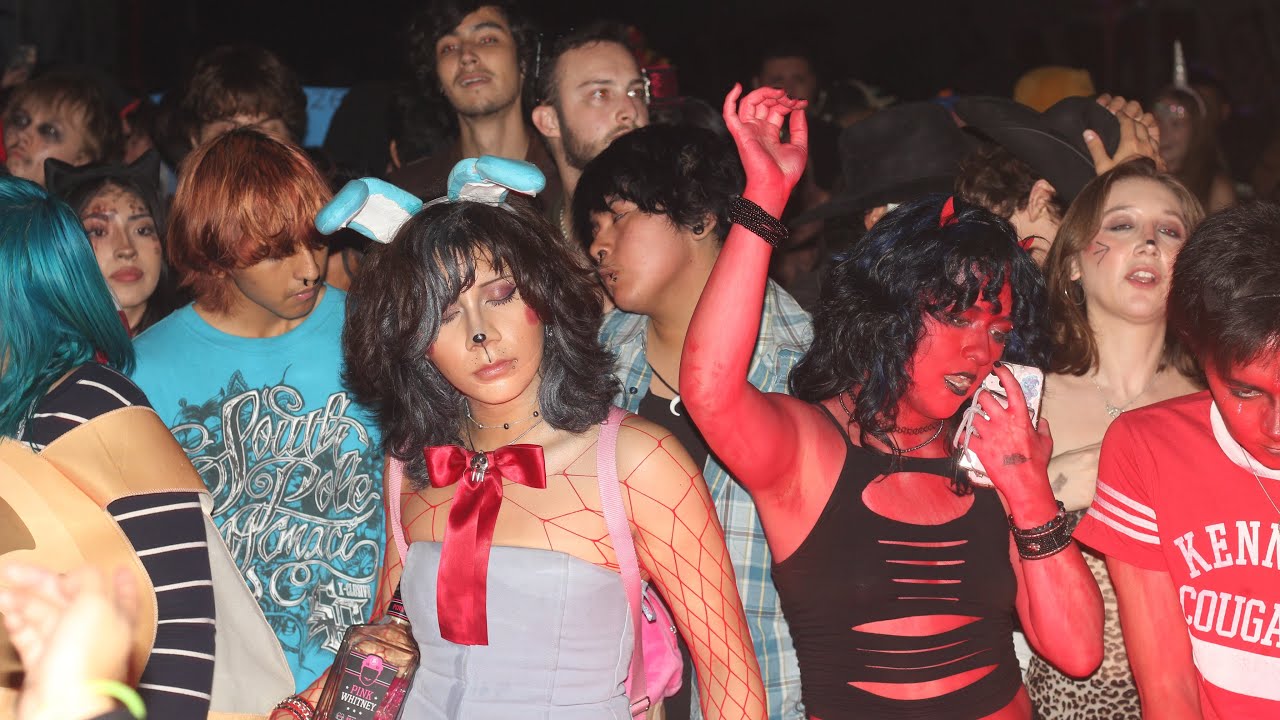 DAY JOB - HALLOWEEKEND