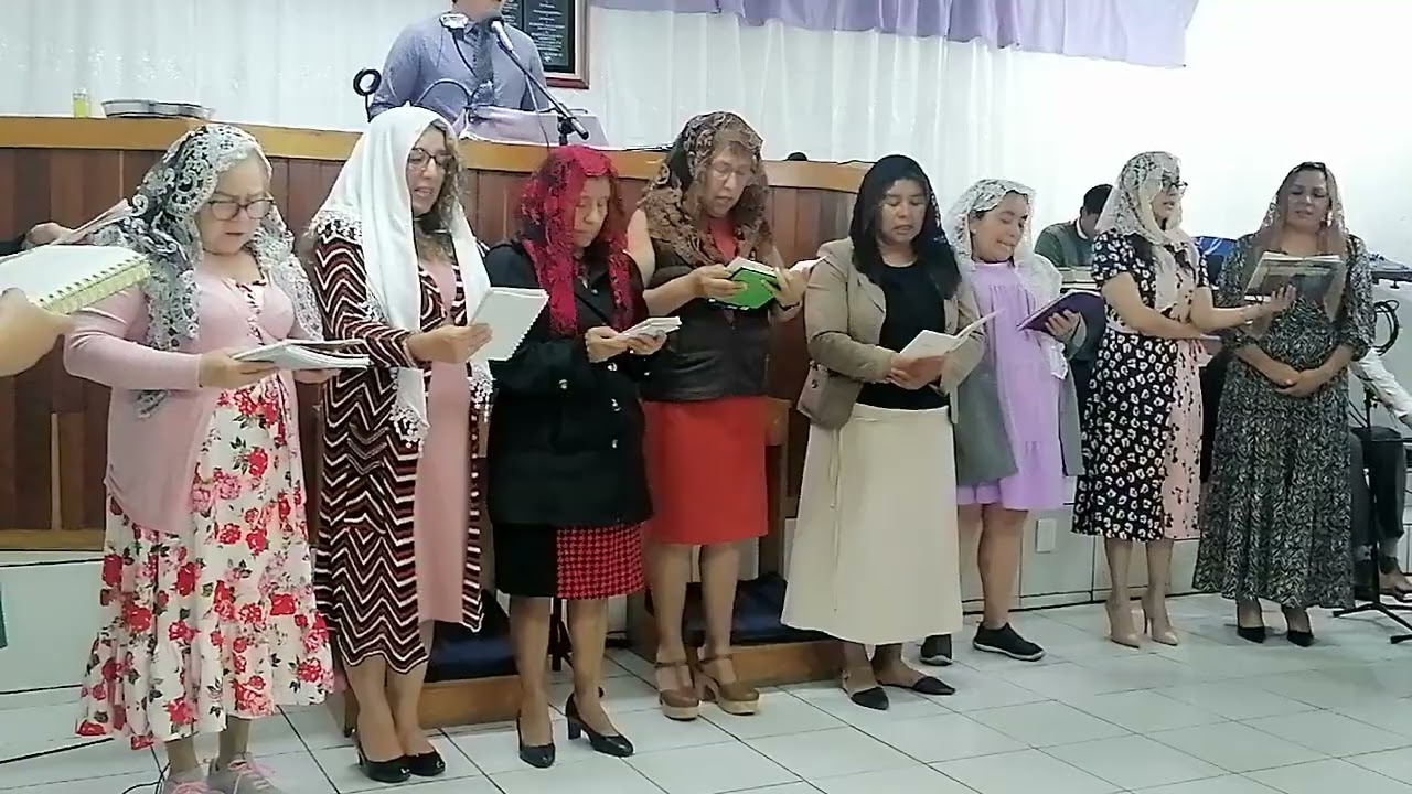 FEMENIL ALABANZA :MUCHAS MUJERES ISIERON EL BIEN