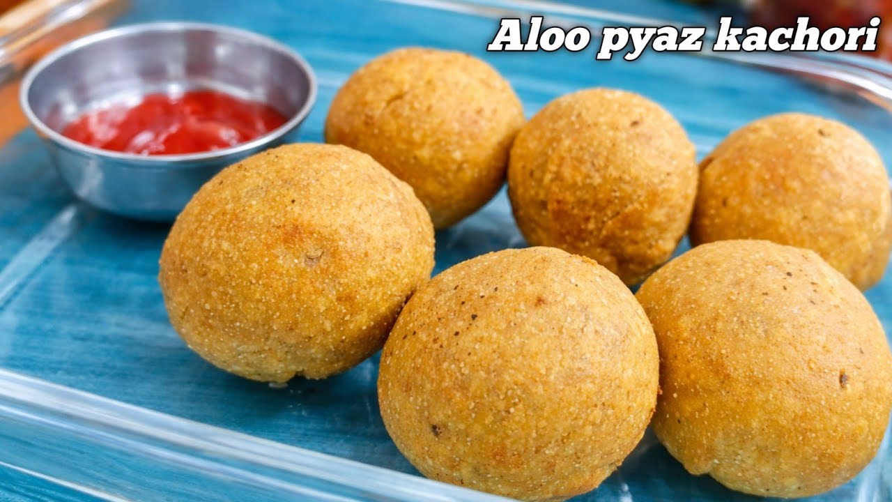 Ghar Par Banaye Bazaar Jaisi Aloo Pyaz Kachori 😍 | Full Recipe | FoodieZaika