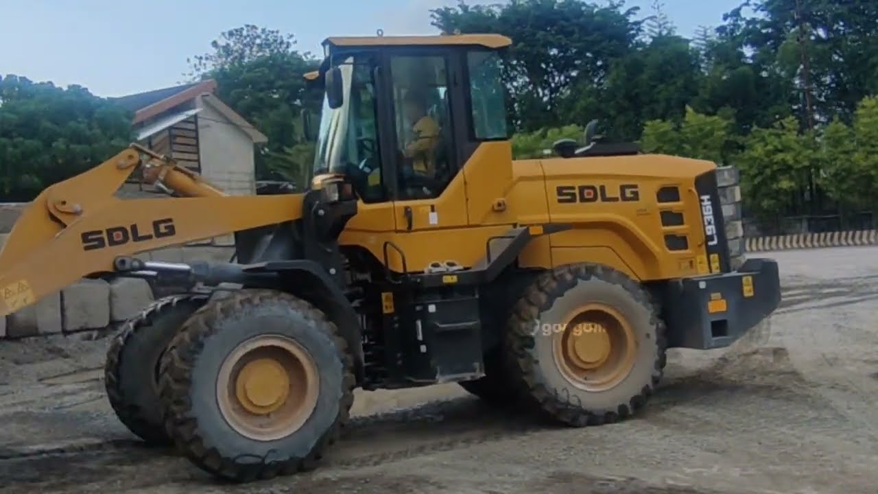CARA SKRAP MERAPIKAN MATRIAL SPLIT WHEEL LOADER 