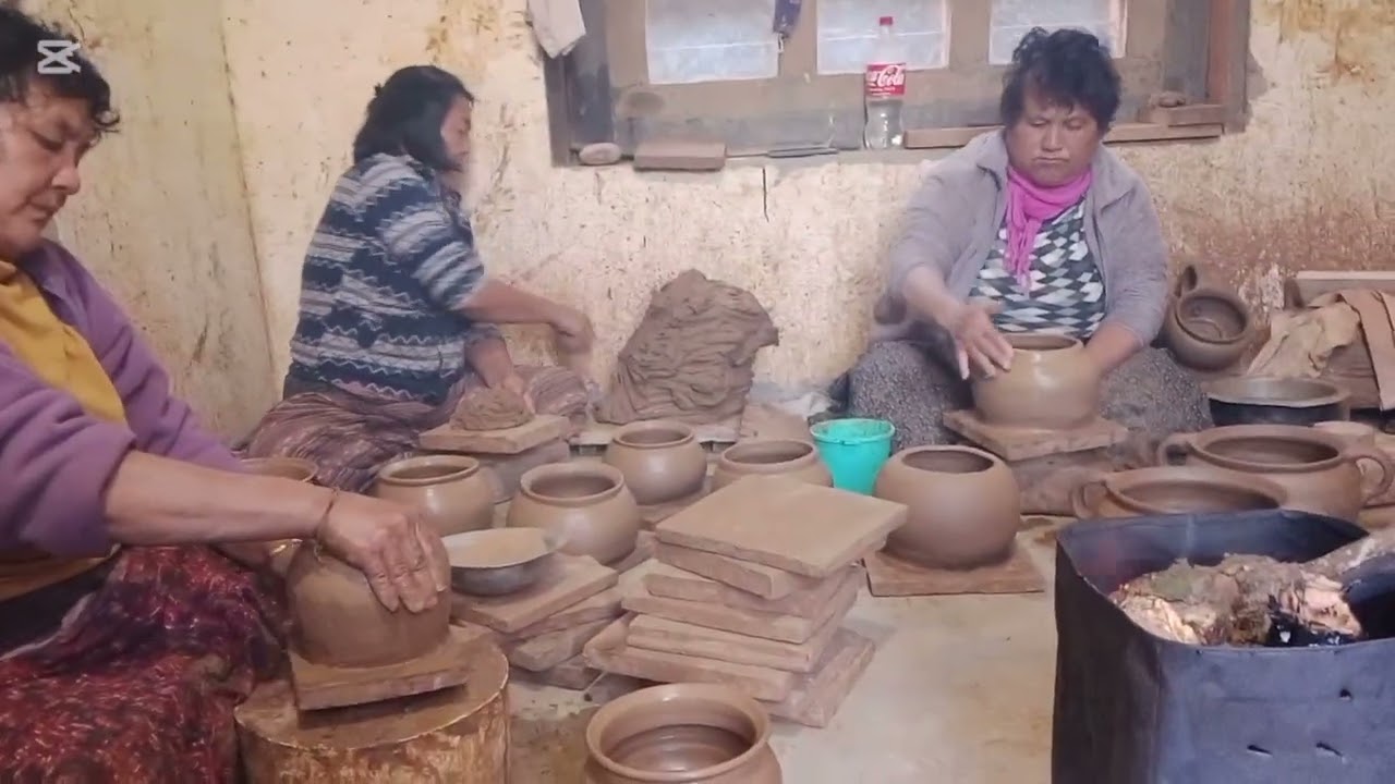 Handmade pottery in #Gangzur, #Lhuentse #Dzongkhag#Bhutan#