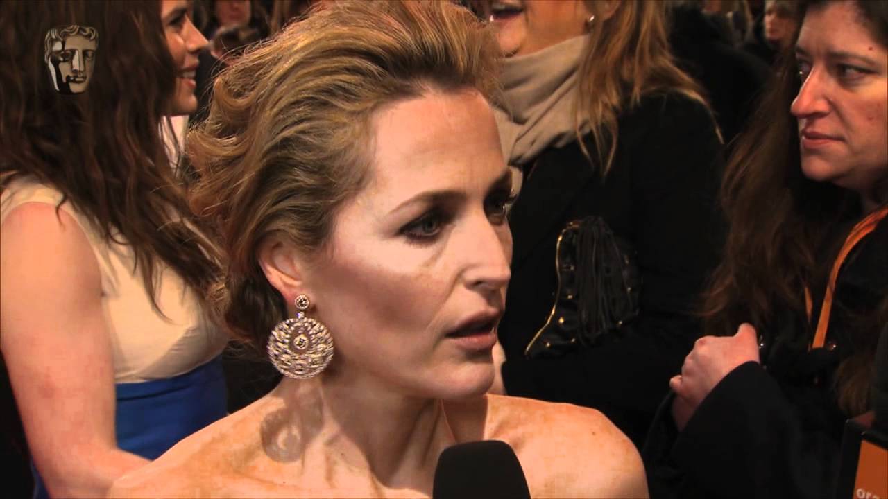 Gillian Anderson - Film Awards Red Carpet 2012
