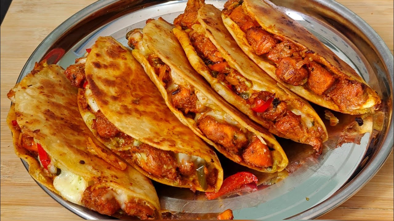 इफ्तारी के लिये क्रिस्पी चिकन पराठे की रेसिपी Ramzan Special Chicken Paratha Recipe | Iftar 