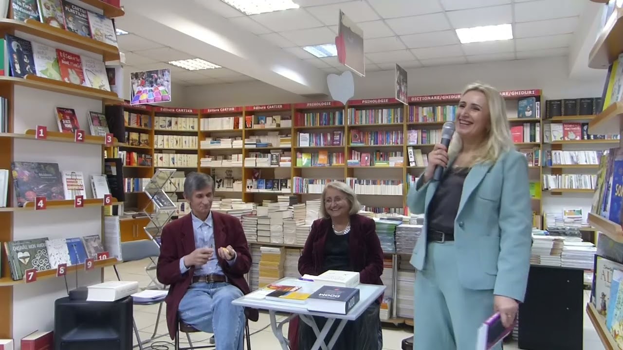 Rodica Zafiu și Valentin Guțu &icirc;n dialog cu Nina Corcinschi la Librăria din Centru