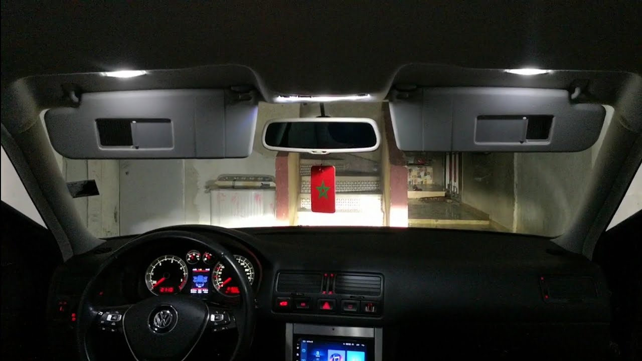 تجديد داخلية السيارة بتبديل جميع الاجزاء العلوية و (جوانات) الابواب و نتيجة رائعة golf 4