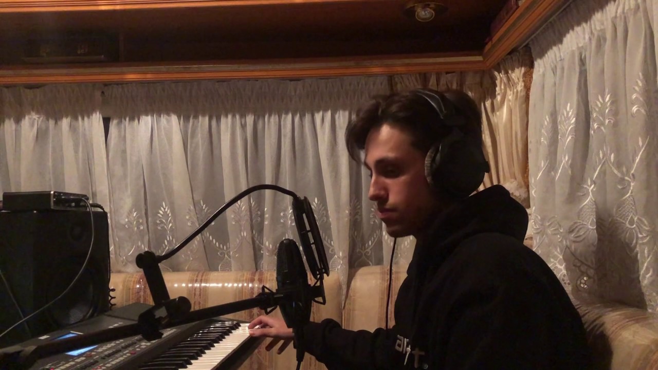 J'ai Un Sauveur - Piano & Chant