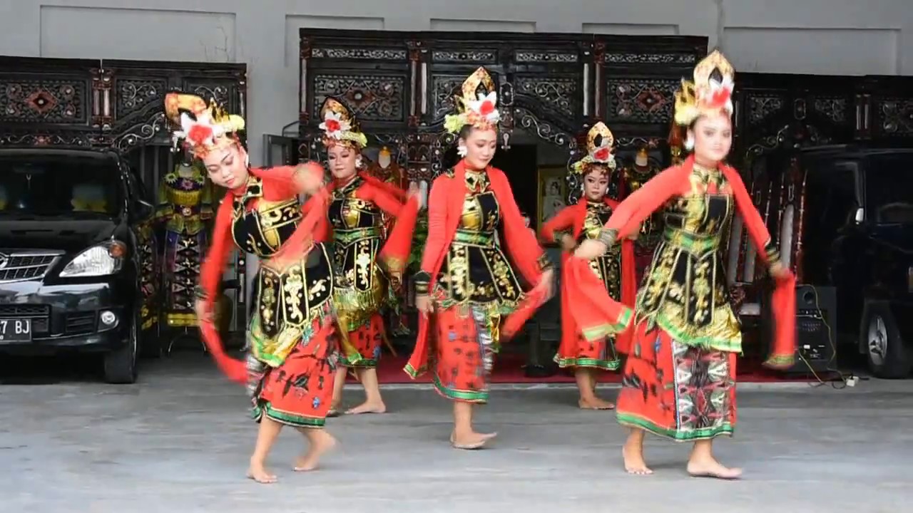 The Gadis - Tari Ronggeng Nyentrik