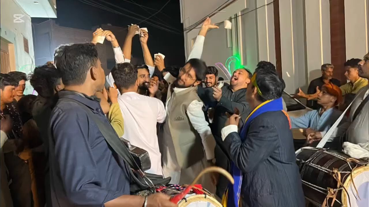 Farhan Bhai Mehndi Fuction | Friends Bhangra And Dance on Dhol | Enjoy With Friends | #mehndi