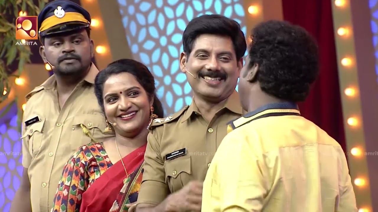 ആദ്യമായി പോലീസിൽ ജോലിയിൽ കേറിയപ്പോൾ തന്നെ ഇങ്ങനെ ഒരു പണി കിട്ടിയല്ലോ പാവത്തിന് 🤣😂